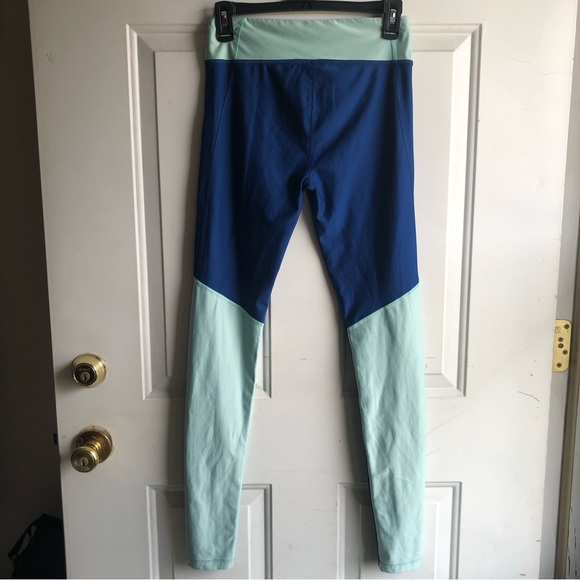 Under Armour compression pants size S - Picture 3 of 4